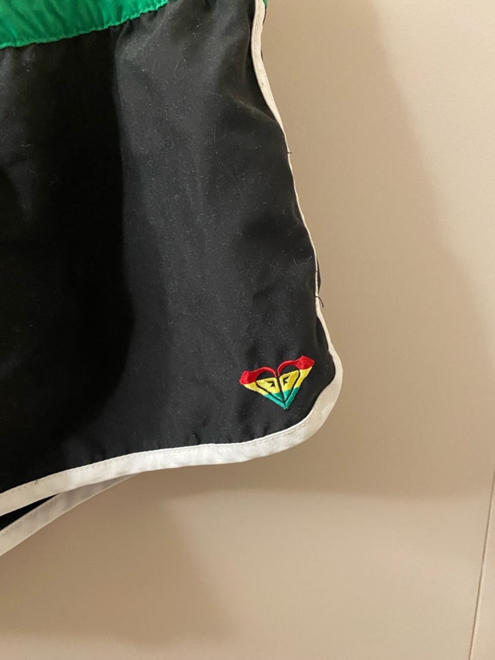 Vintage Roxy Rasta Swim Shorts - Picture 6 of 6